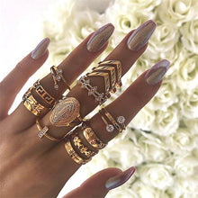 Load image into Gallery viewer, Glam Gold signature ring sets