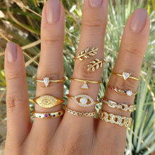 Load image into Gallery viewer, Glam Gold signature ring sets