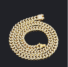 Load image into Gallery viewer, Glam Gold Big Gold Cuban Necklace